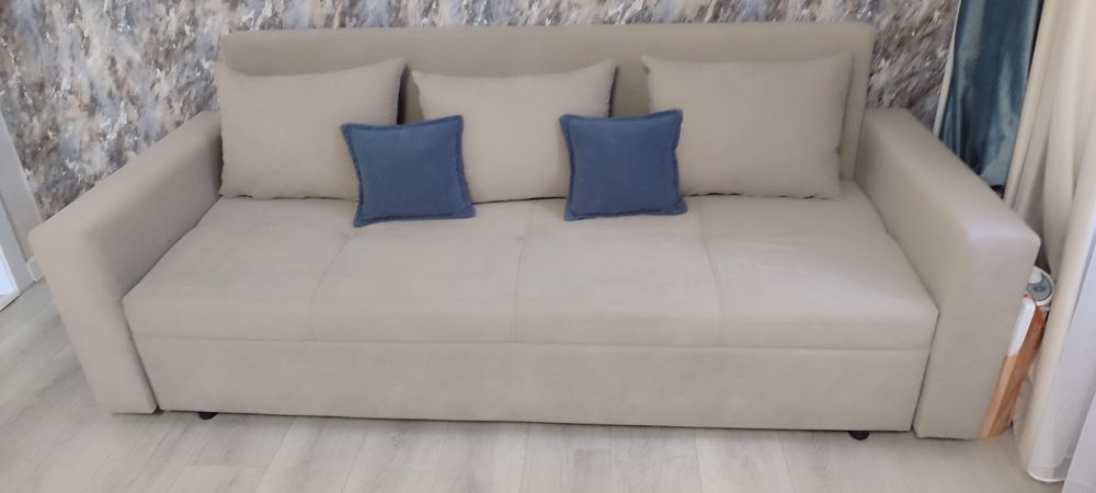 Продается   диван