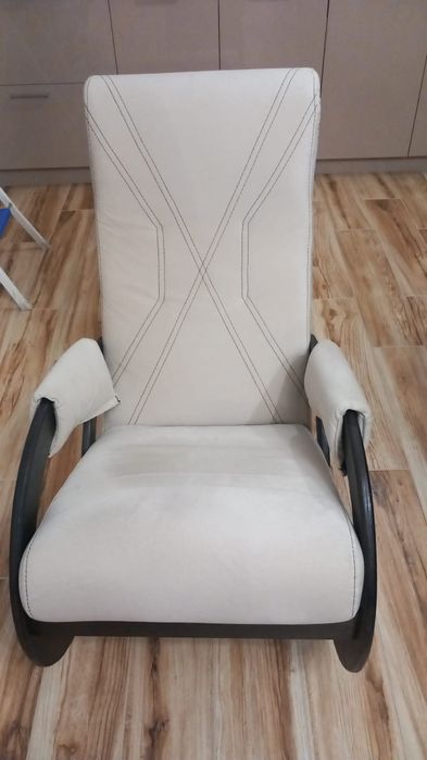 Стол люлеещ се нов