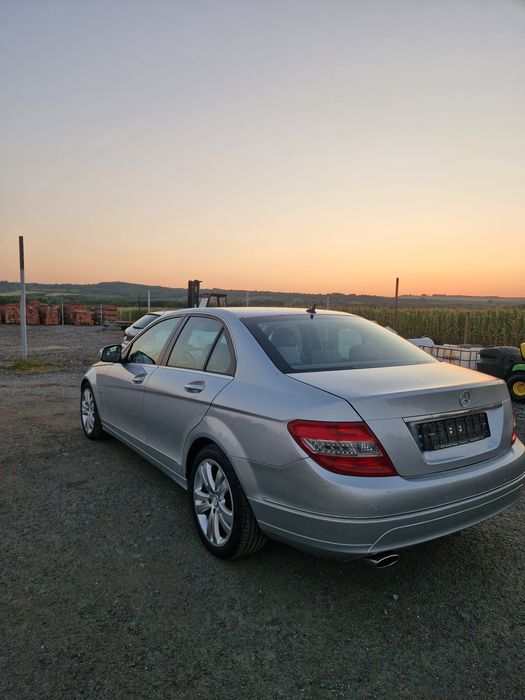 Mercedes Benz C220 avangarde 170cp (nu passat ,audi,bmw)