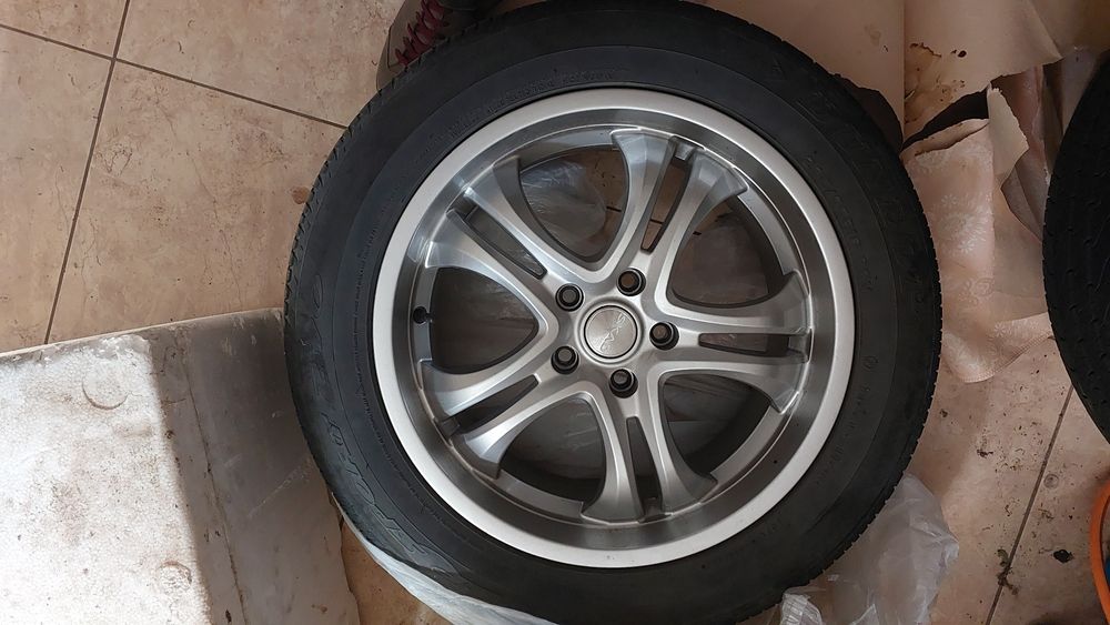 Продам диски с резиной