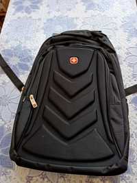 Рюкзак  черного  цвета  SWISSEAR  3708H