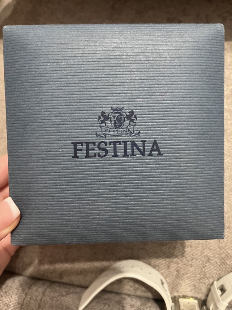 Ceas Festina nou