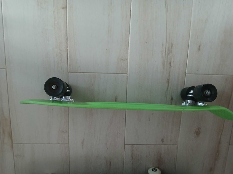 Skateboard green lime