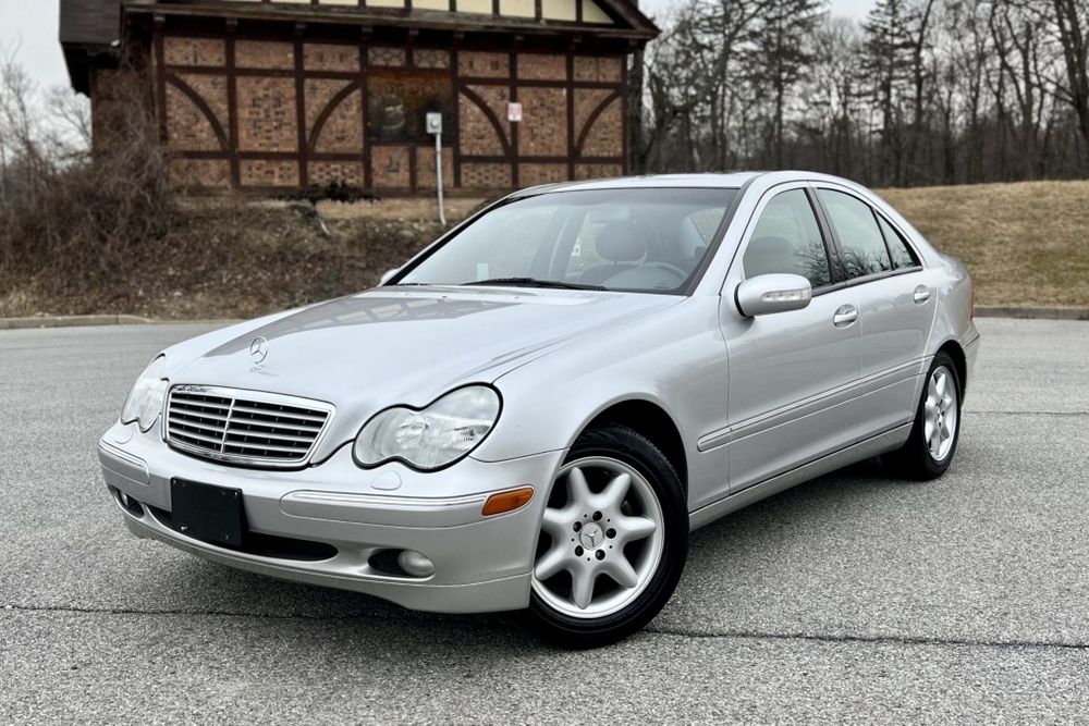 Обмен на земельный участок огороженый забором