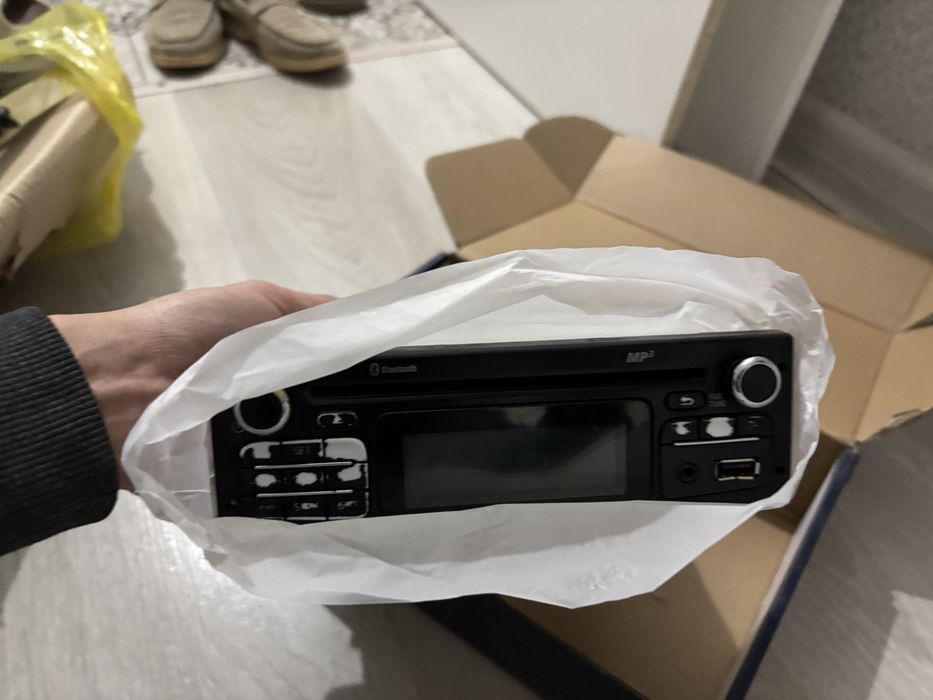 Aux магнитофон новая в идеальном состояний с упаковкой