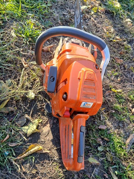 Vând husvarna 545