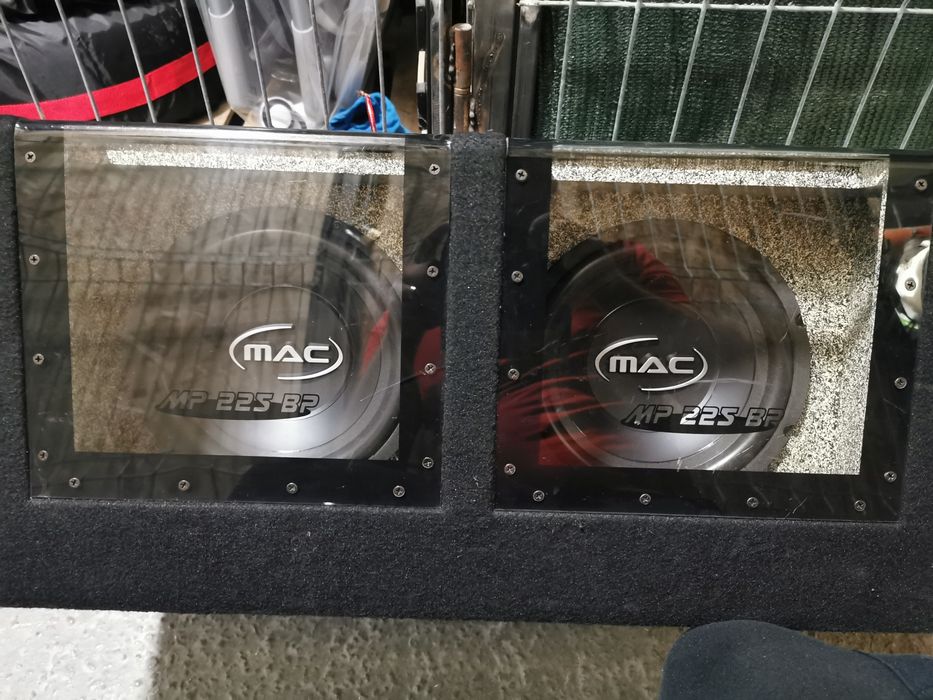 Vand subwoofer auto mac si statie magnat