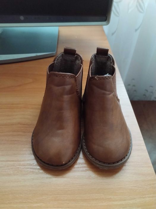 Кожени ботушки за момиче