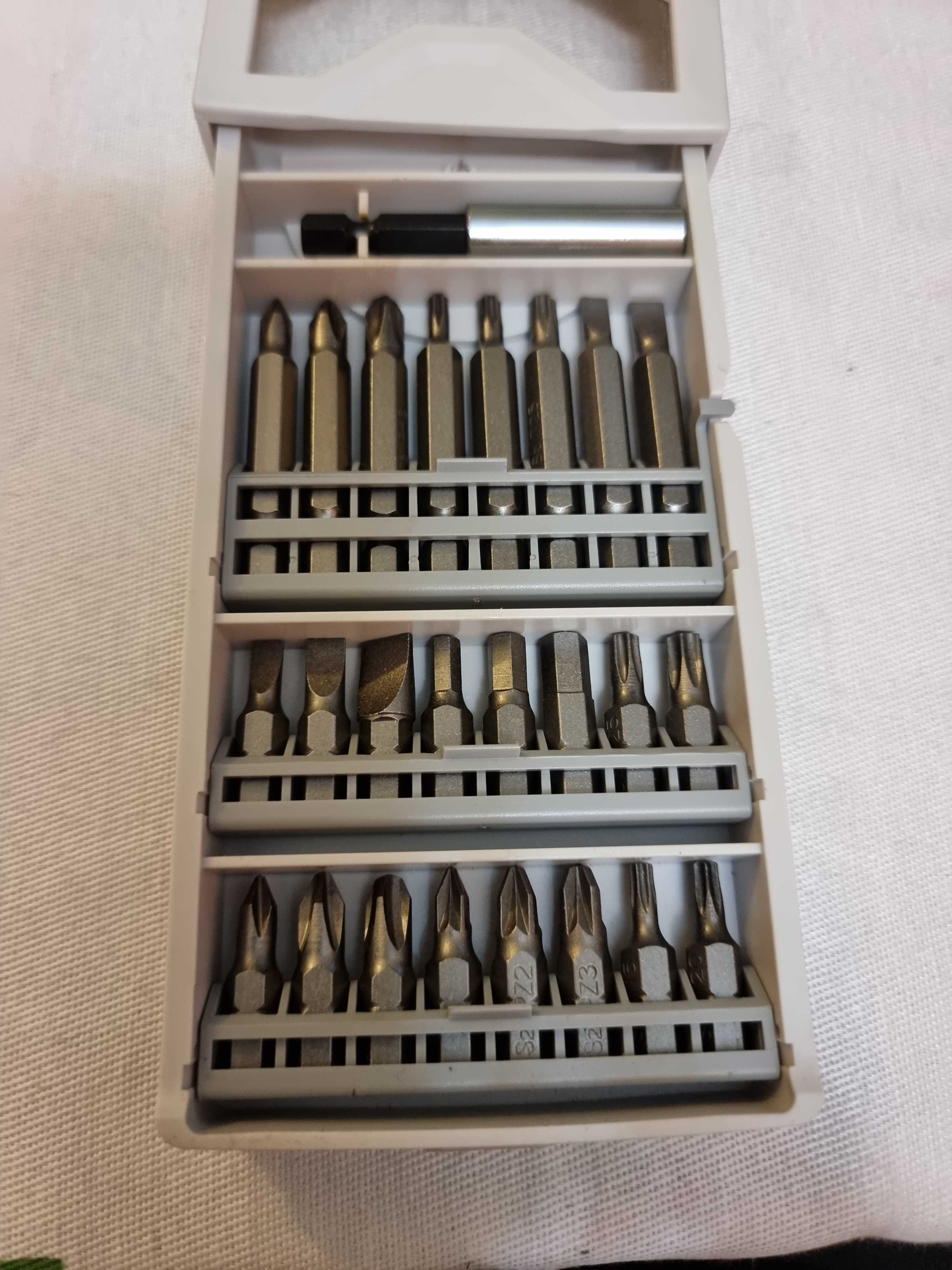 Bosch - комплект битове с магнитен държач