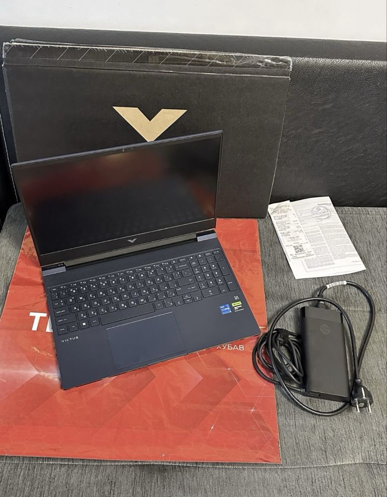 KATO HOB 512 15.6' HP Victus 8GB 15-FA0012NU Гаранция Technopolis 2025