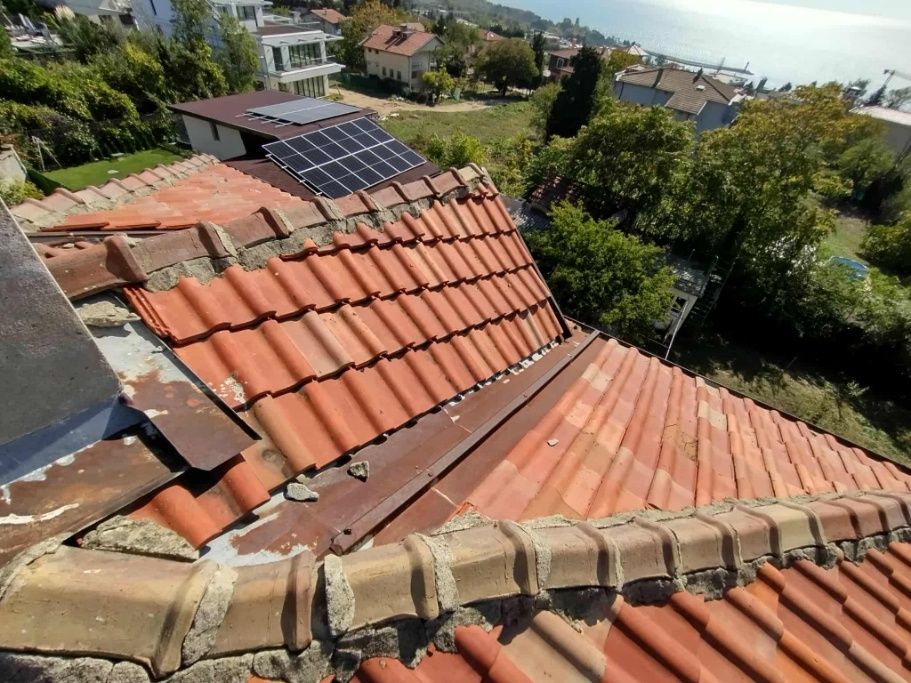 Частичен или цялостен ремонт на покриви