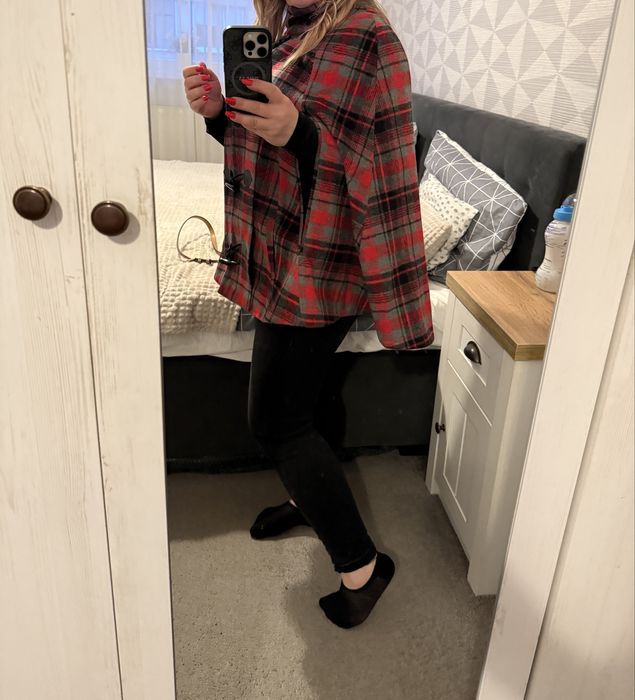 Capa puncho marimea M noua