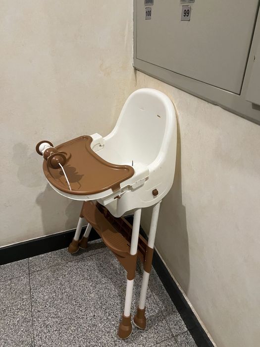 Детский стульчик для кормления