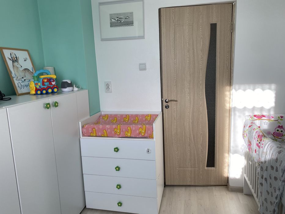 Vand apartament 3 camere