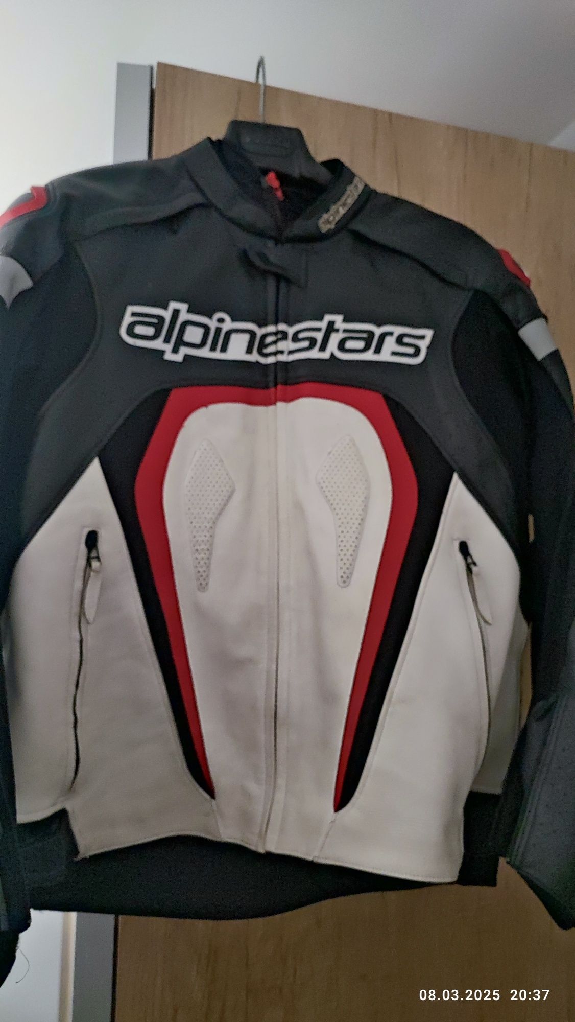 Яке Alpinestars кожено