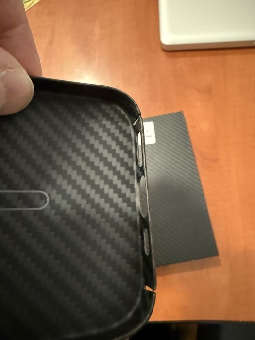 Huse carbon Kevlar Aramid  iPhone 16 Pro / 16 ProMax