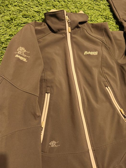 Geaca softshell dama Bergans S