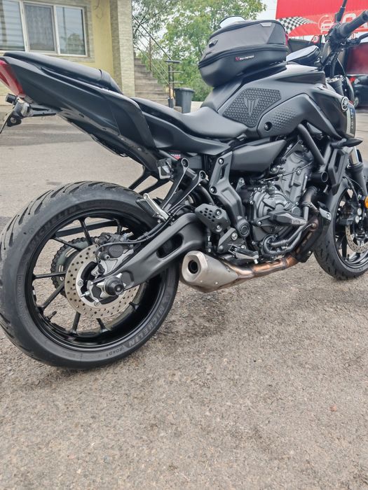 Yamaha MT-07 Matte Black 2022 - 8000 km - Limitat A2