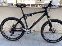 Bicicleta MTB Full Suspension Cube AMS 100 Pro Roti 26