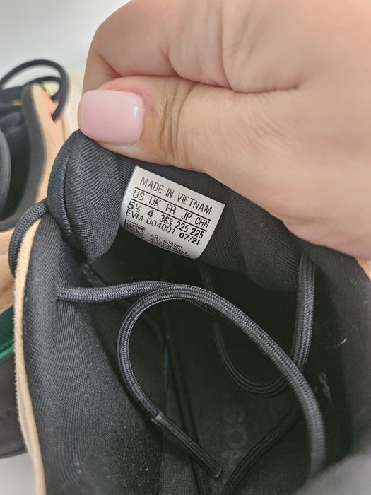 Adidas Ozelia roz prafuit