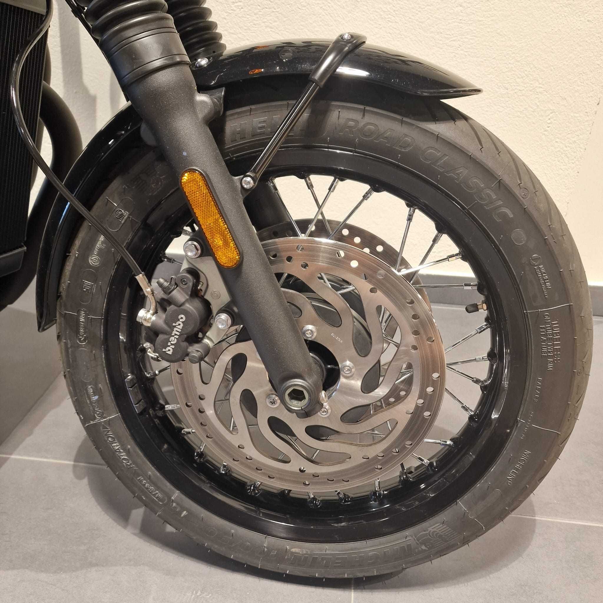 Motocicleta Triumph Bonneville T120 Black | TR9998 | motomus.ro