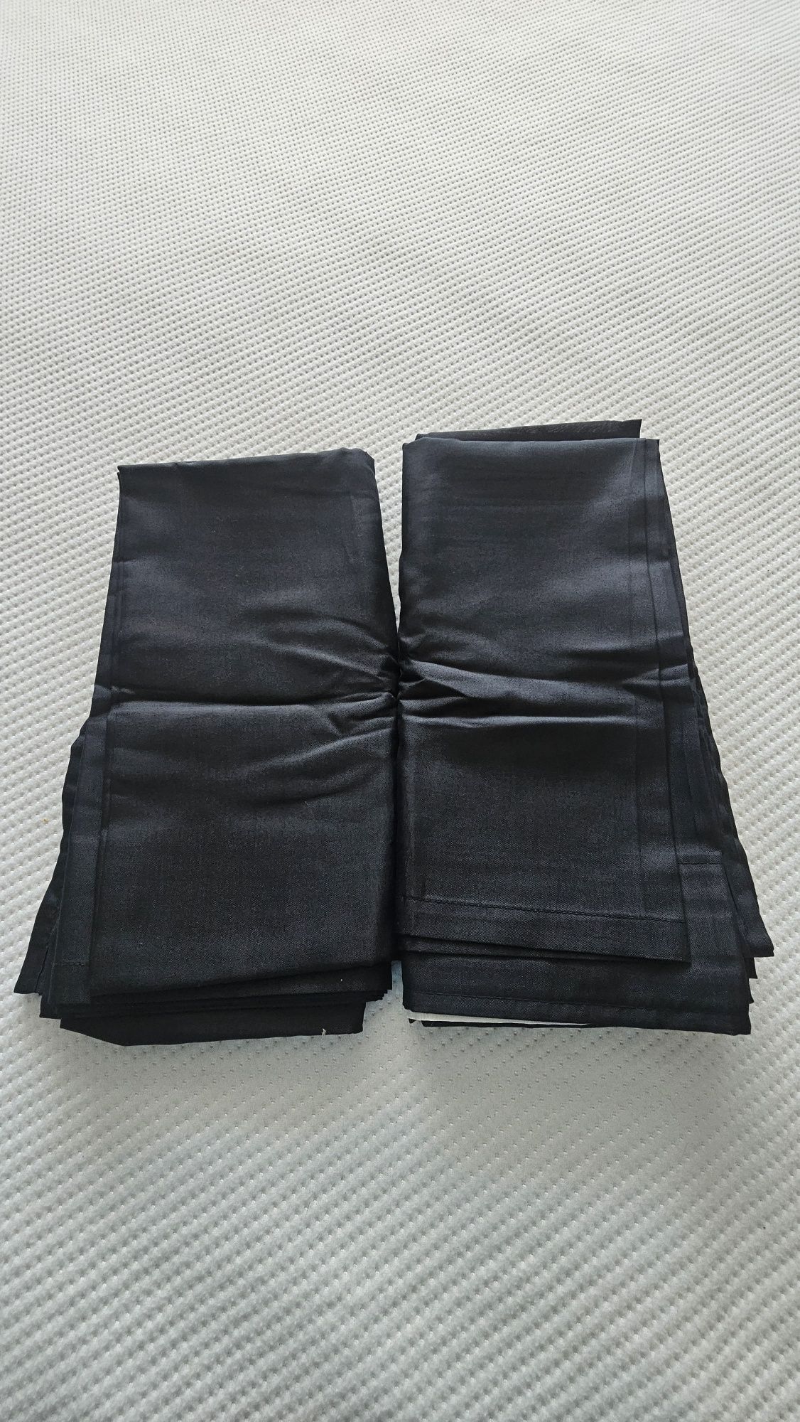 Vand 2 perdele Ikea Noi culoare negru