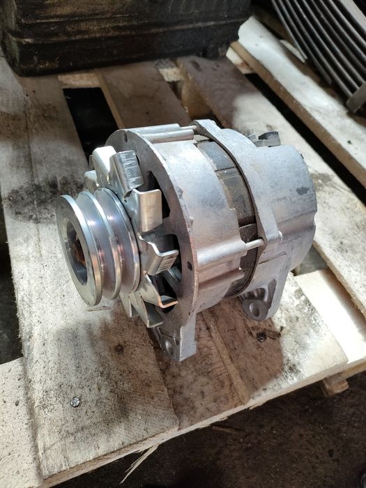 Генератор 24 В 28В 50А 1400Вт КамАЗ,КрАЗ,МАЗ,Урал дв.Ямз-236,238