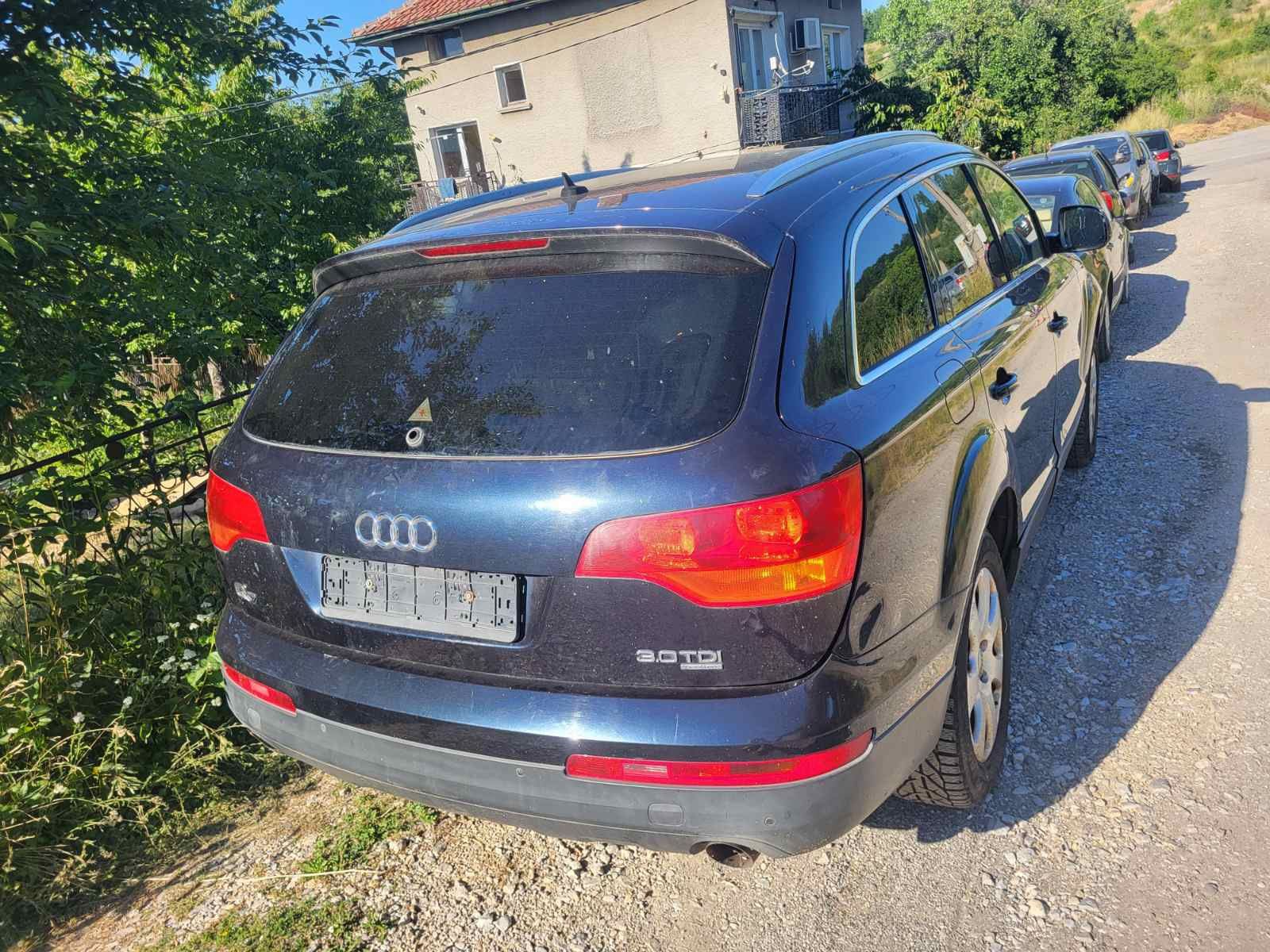 Продавам Audi q7 ,3.0d на части