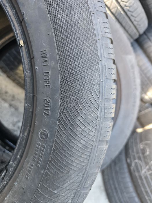 Anvelope iarna 225 60 17