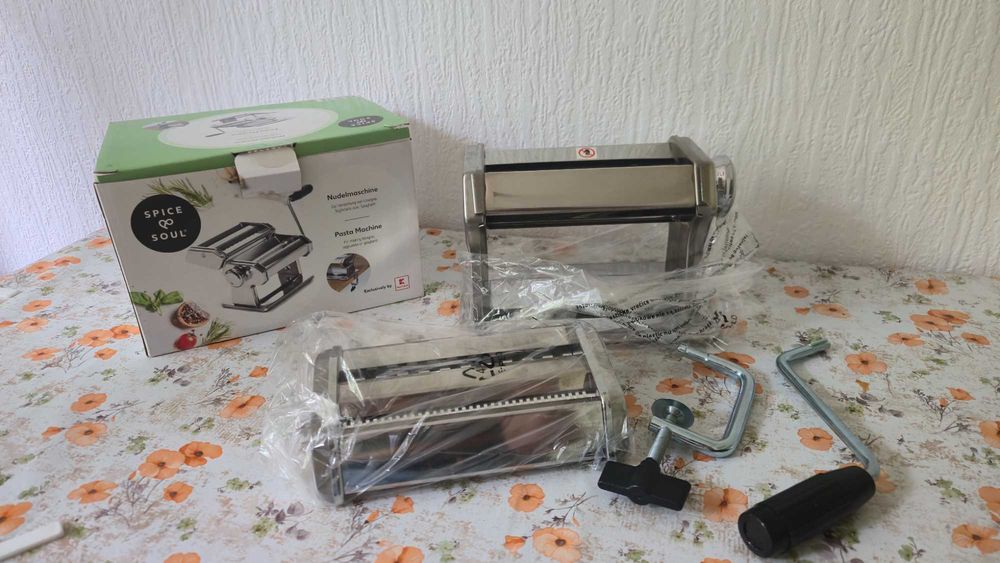 Машина за паста / Pasta Machine