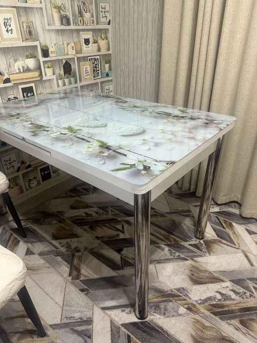 Продается кухонный стол