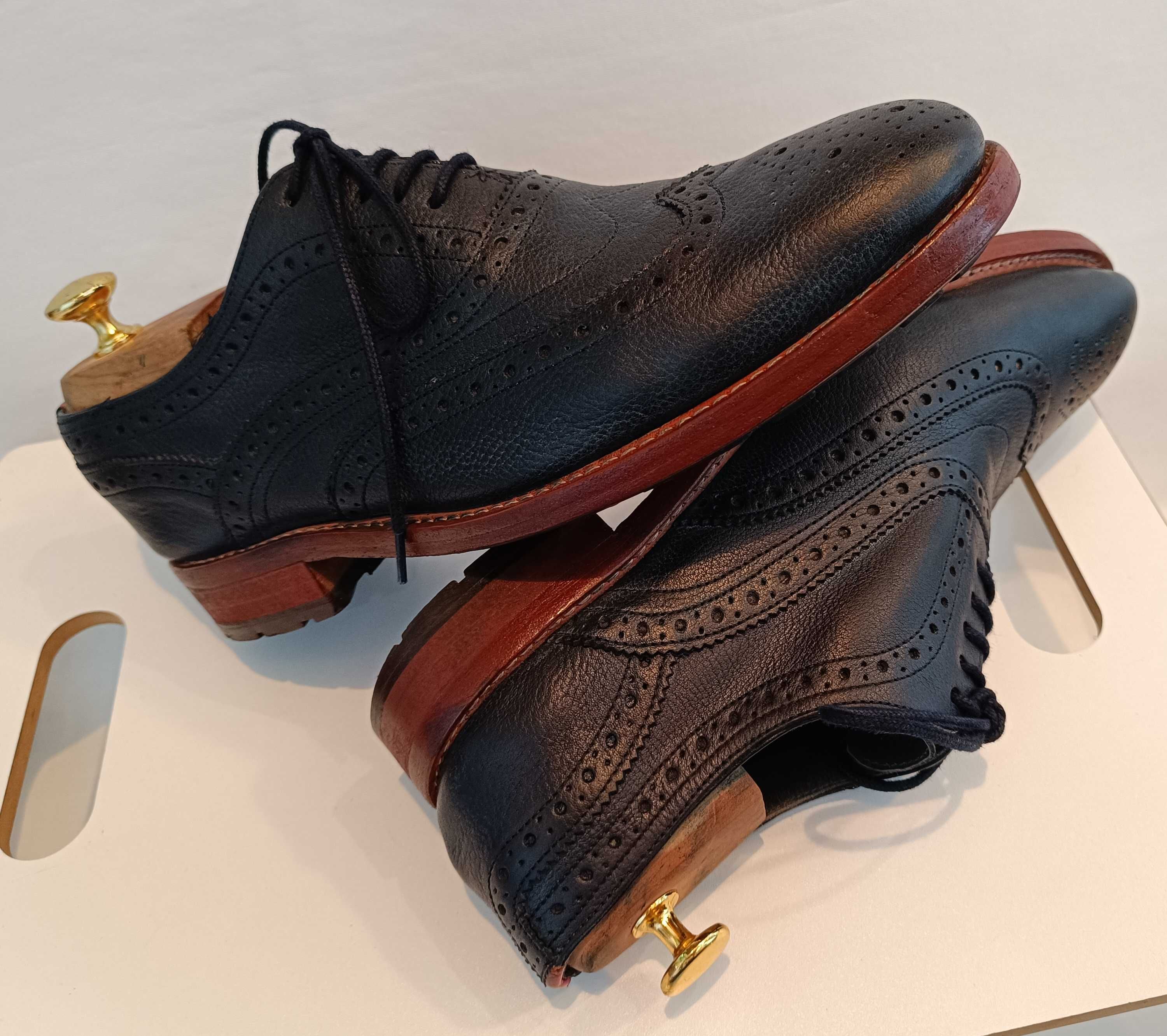 Pantofi oxford 41 brogue lucrati manual Ted Baker piele naturala moale