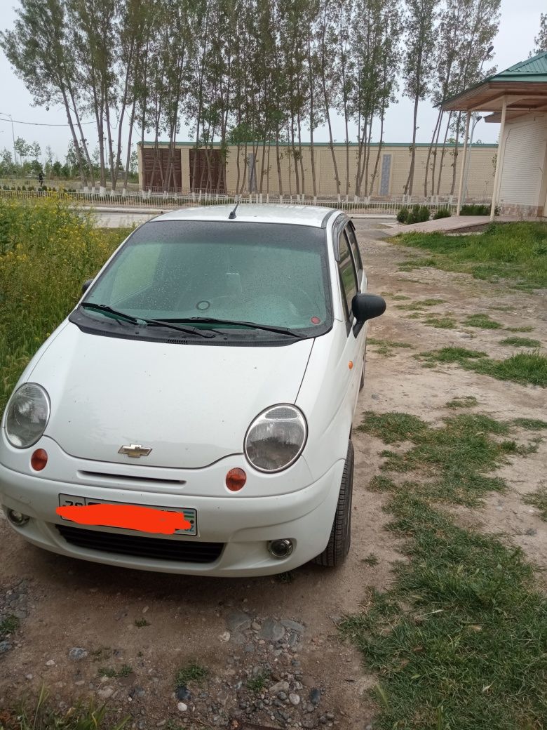 Matiz oq rangi 2011 yili narxaw 4100