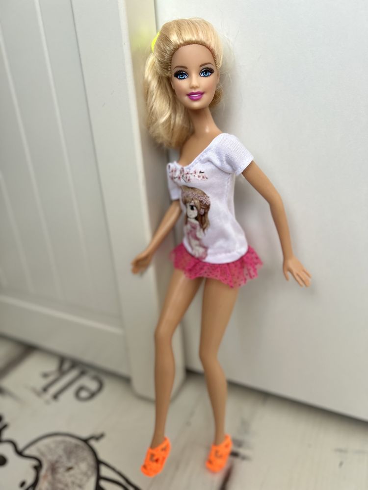 Дрехи за кукли Barbie