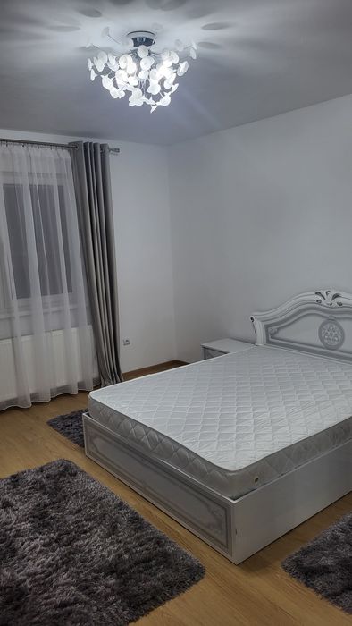 Apartament la casa, recent renovat spre inchiriere