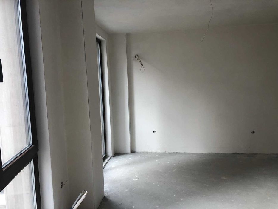 Продава се Тристаен апартамент в София, Изток - 102 кв.м за 2549 €/кв.м - Снимка #2