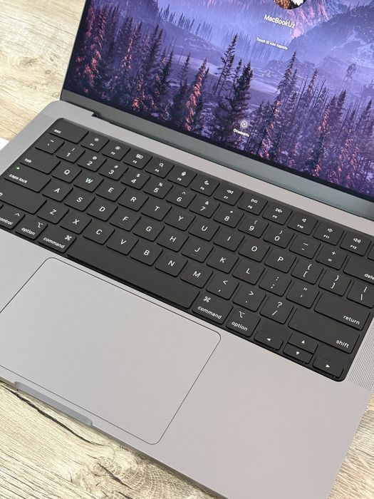 Macbook m2 14 pro 512 gb 16gb idial sostayana ozimiki