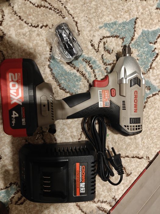 Продается гайковёрт Crown