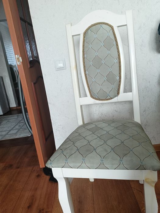 Стулья 6 шт в хорошем состоянии