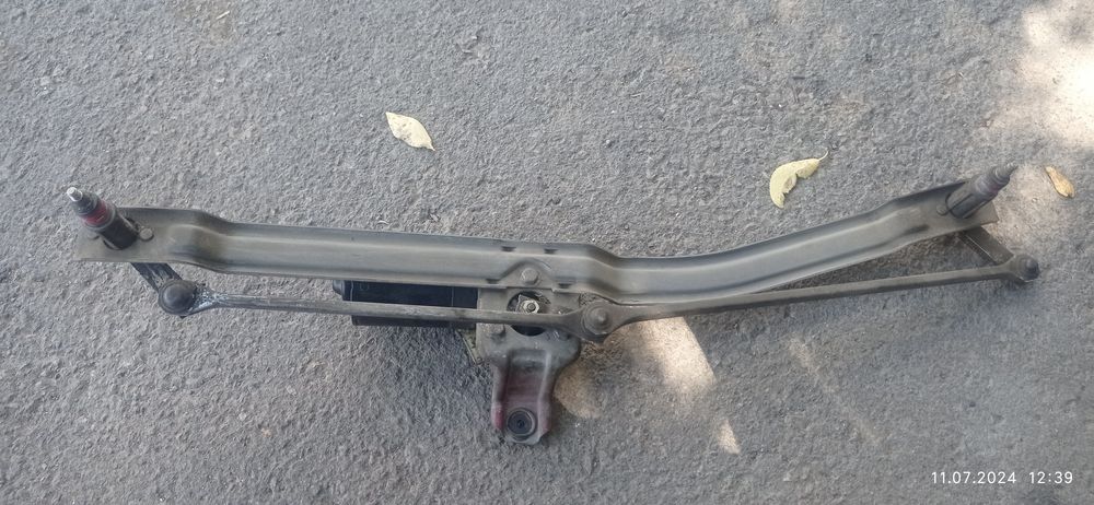 Трапеция стеклоочистителя