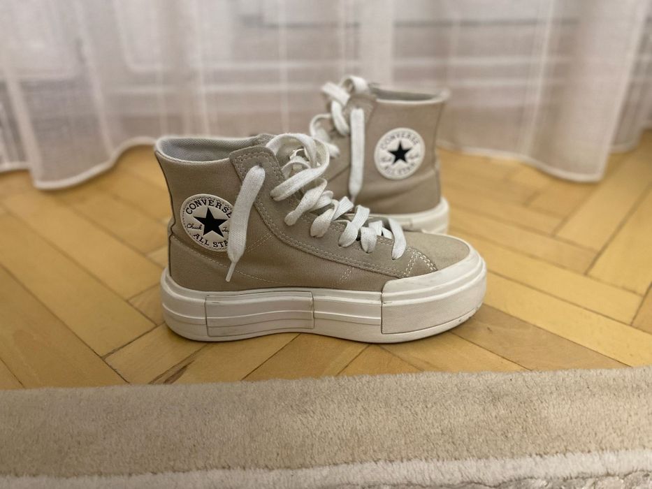 Incaltaminte converse