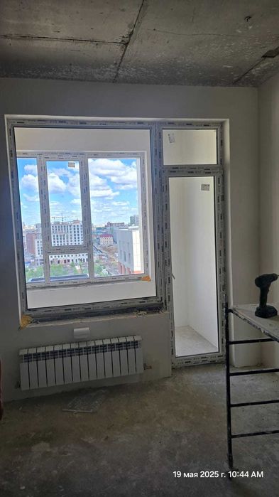 Срочно Продается витраж и дверь Rehau. горящая цена!!