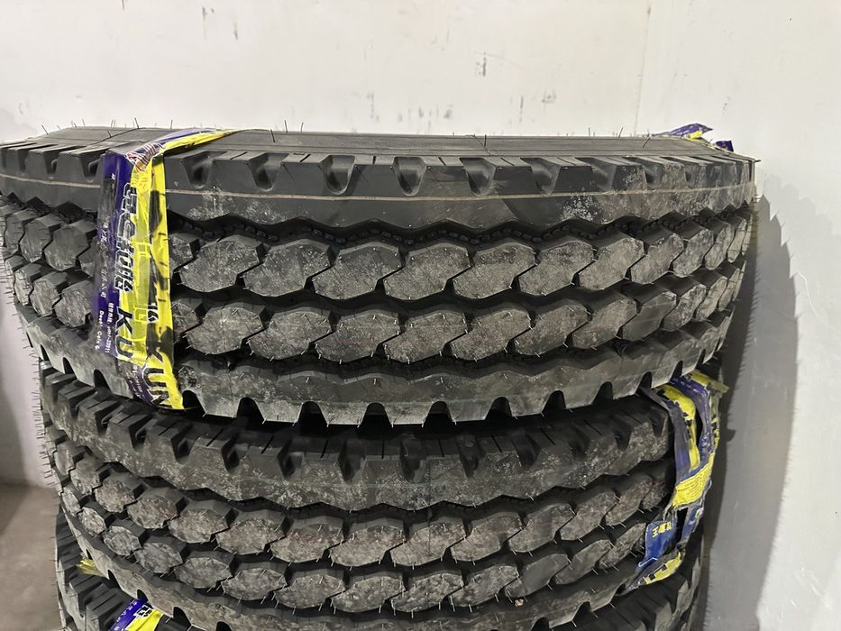 Автошина 12.00R20 KUNLUN