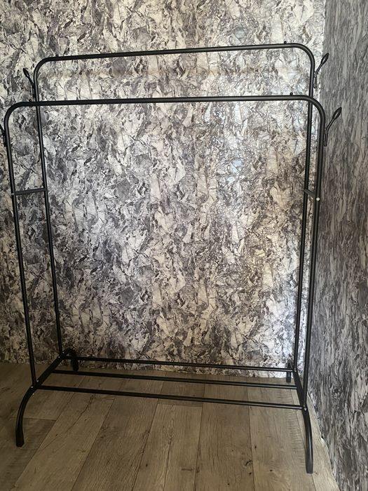 Вешалка новая замена шкафу