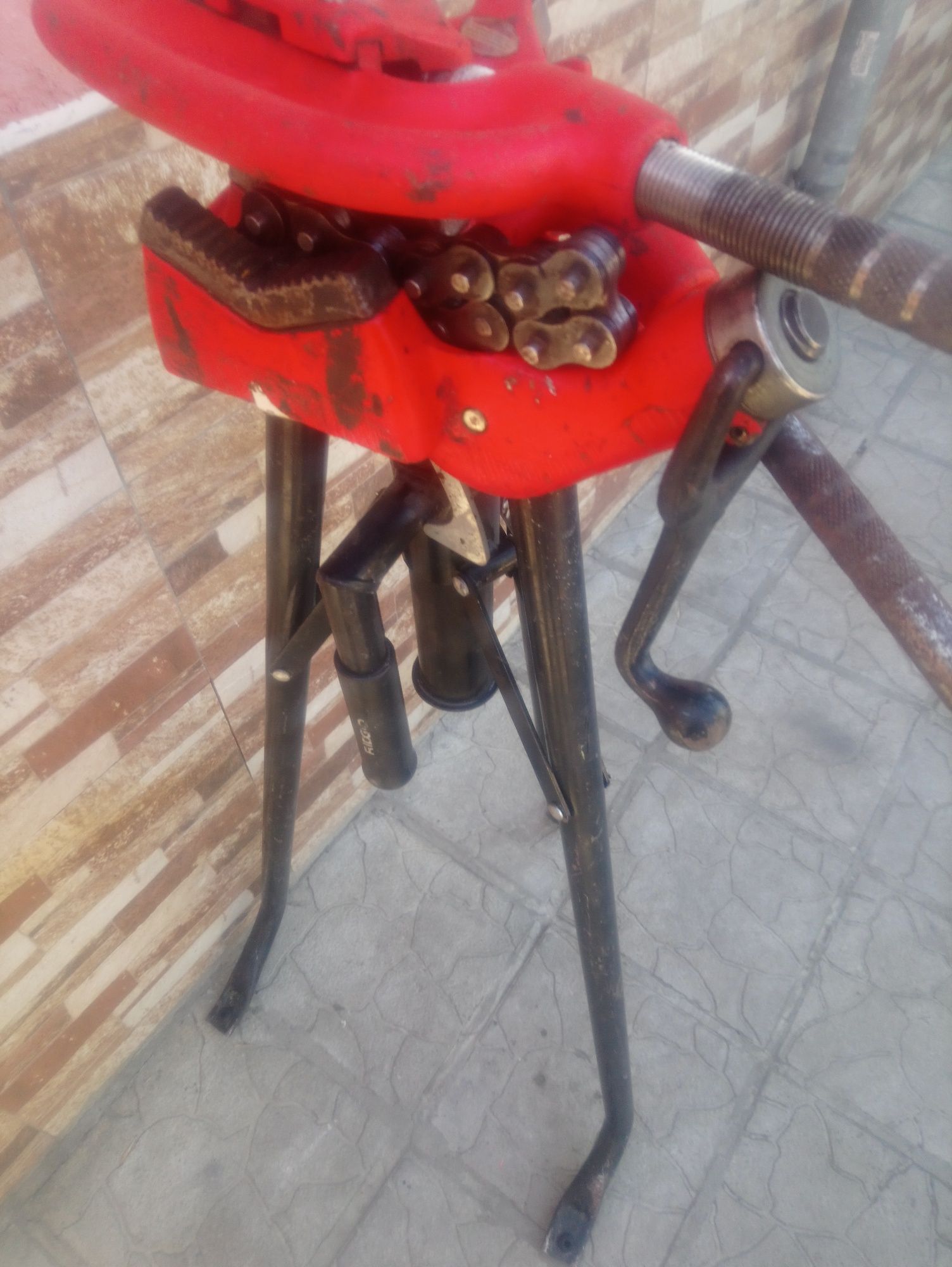Ridgid 42A Висококачествена 4колесна тръборезачка 3/4"-2"