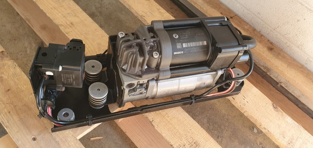 Compresor de Perne Spate BMW F11 F07 GT F02