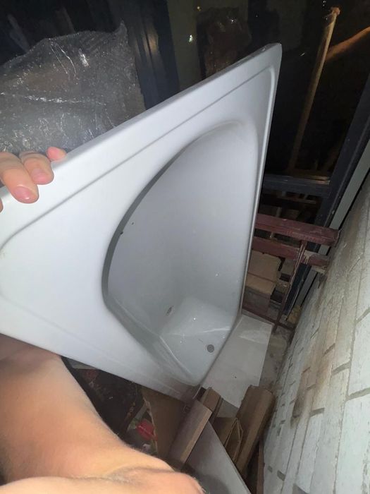 Продам сантехнику (ванна, раковина и экран на ванну)