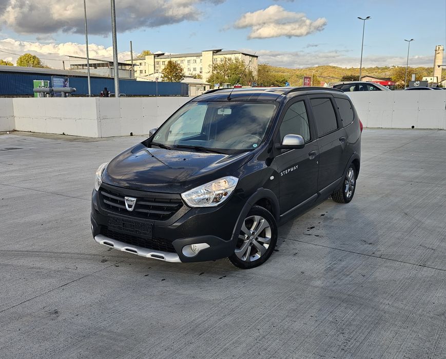 Dacia Lodgy - Stepway - 7 locuri - 2016