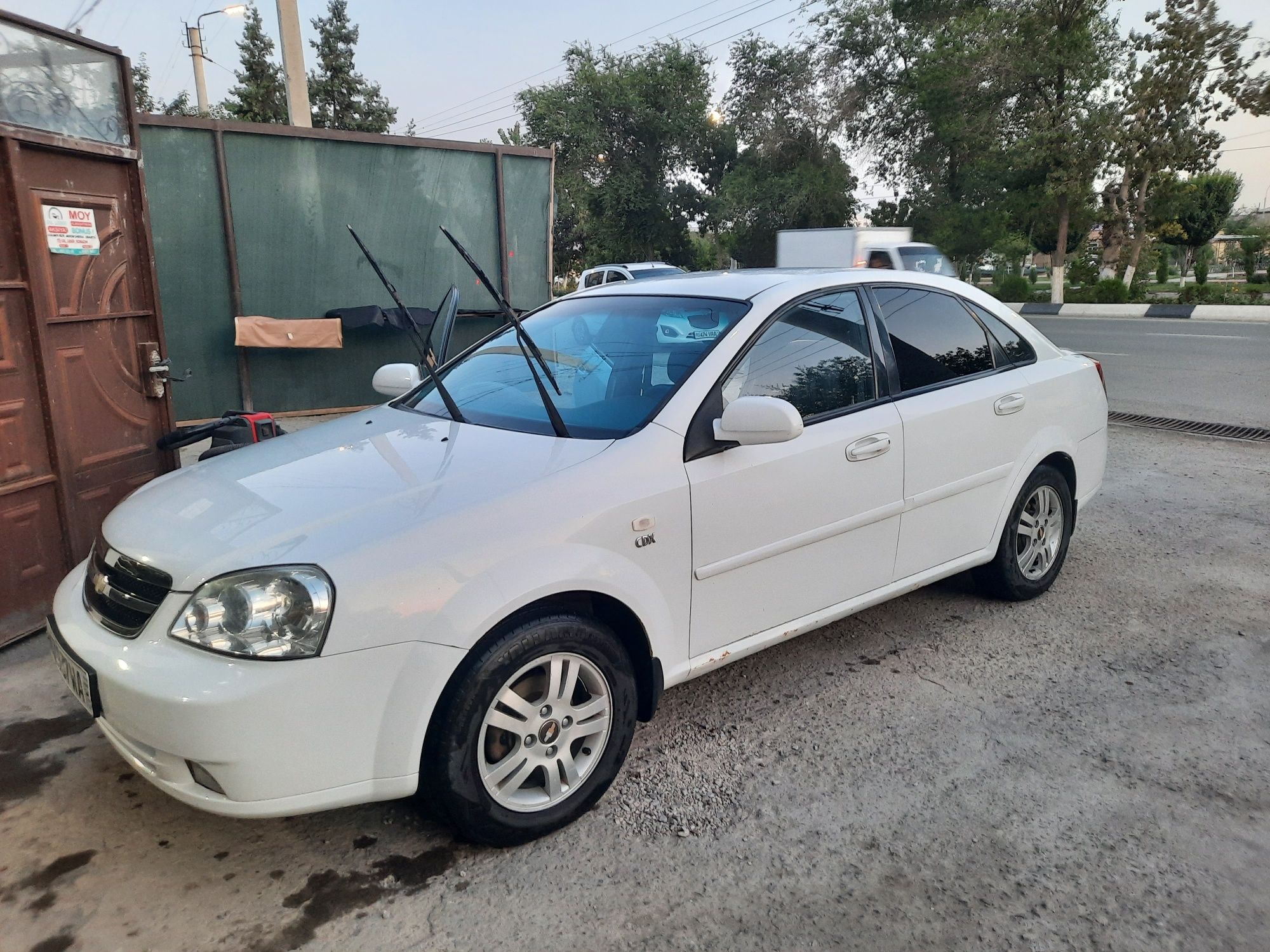 Lasetti 1.8 2009