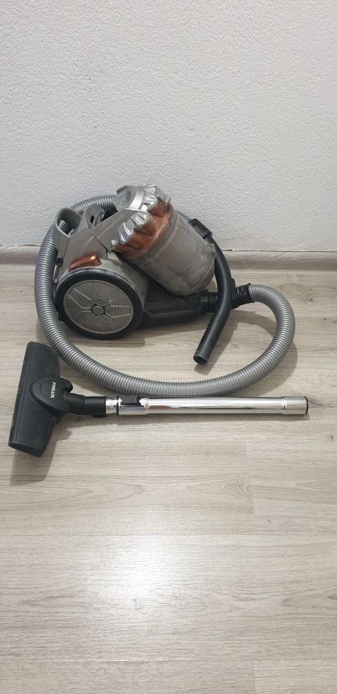 Прахосмукачка Finlux FCH 2626M
